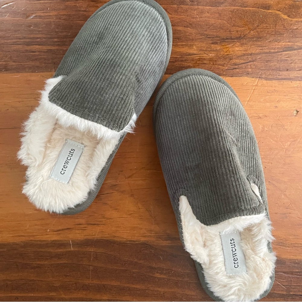 Forest Pine Green Corduroy Slippers with Faux Fur Sherpa Lining